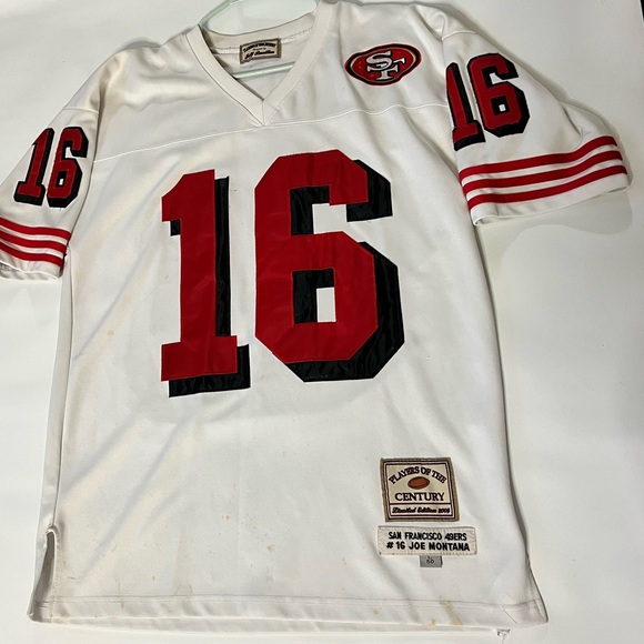 Joe Montana #16 Player of the Century Limited Edition 2004 - Picture 1 of 14